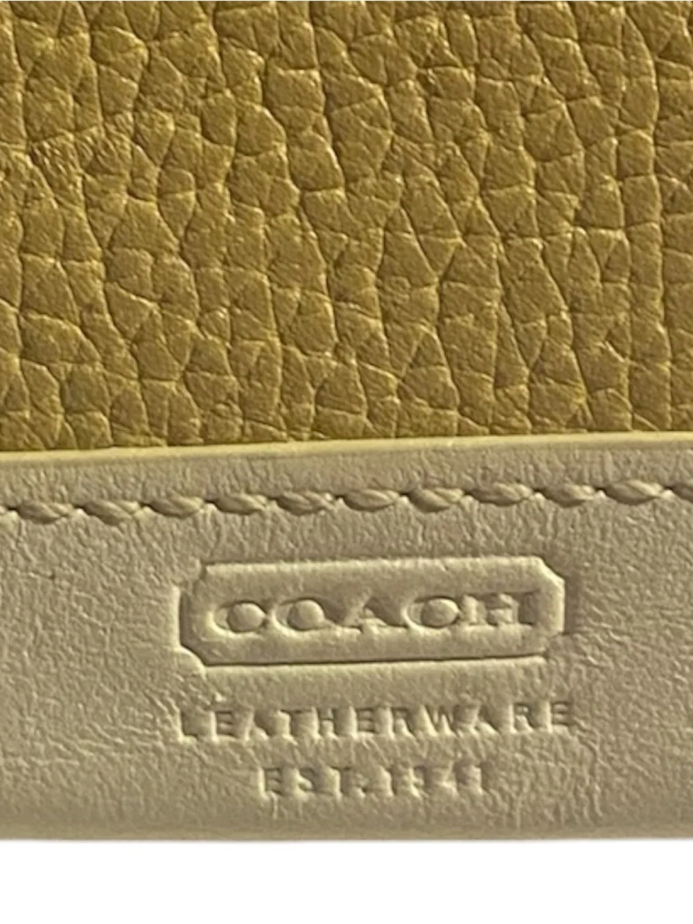 Coach compact mini